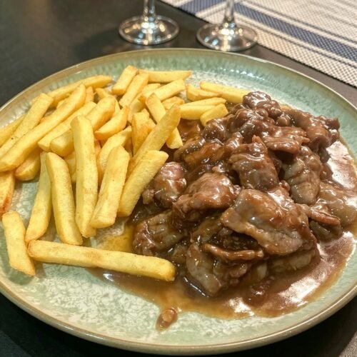 060.Ternera con Patatas Fritas